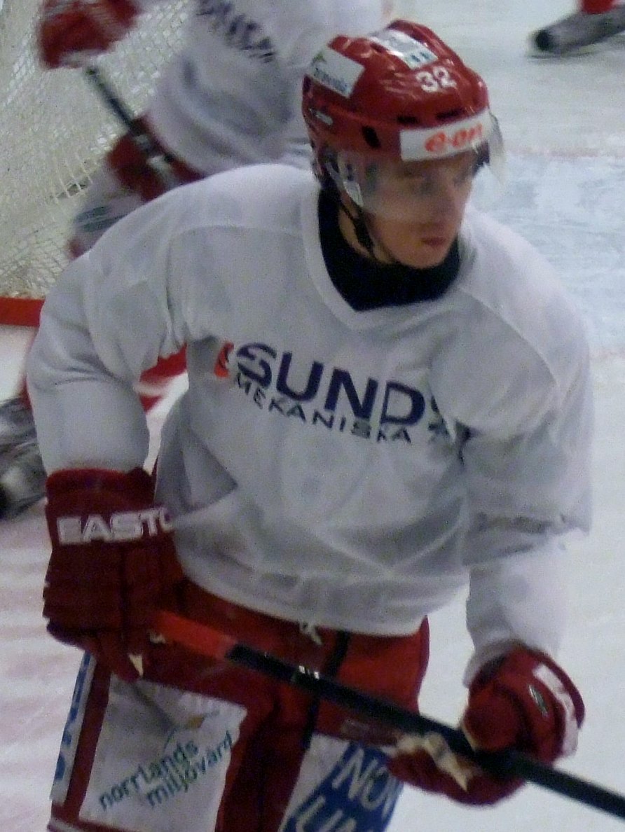 Riku Hahl