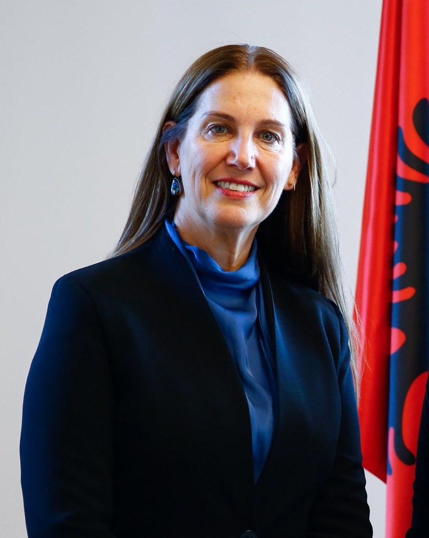 Mirela Kumbaro