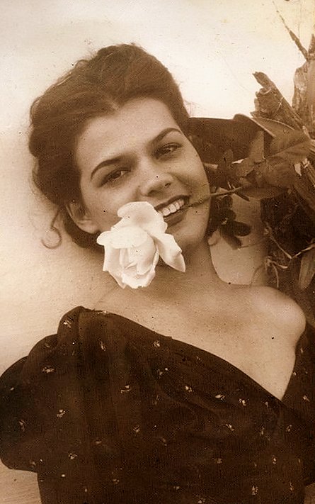 Ana Enriqueta Teran