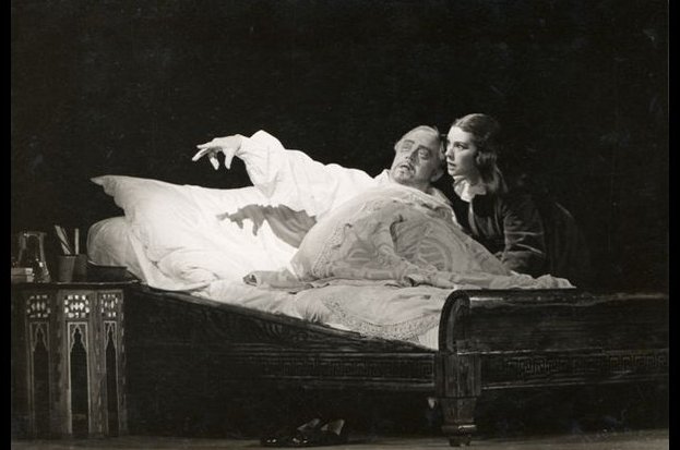 Mourning Becomes Electra