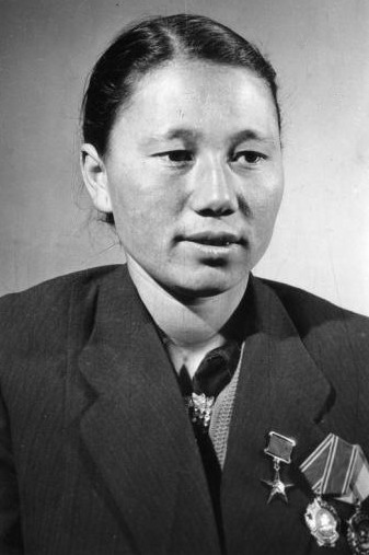 Tursunoy Akhunova