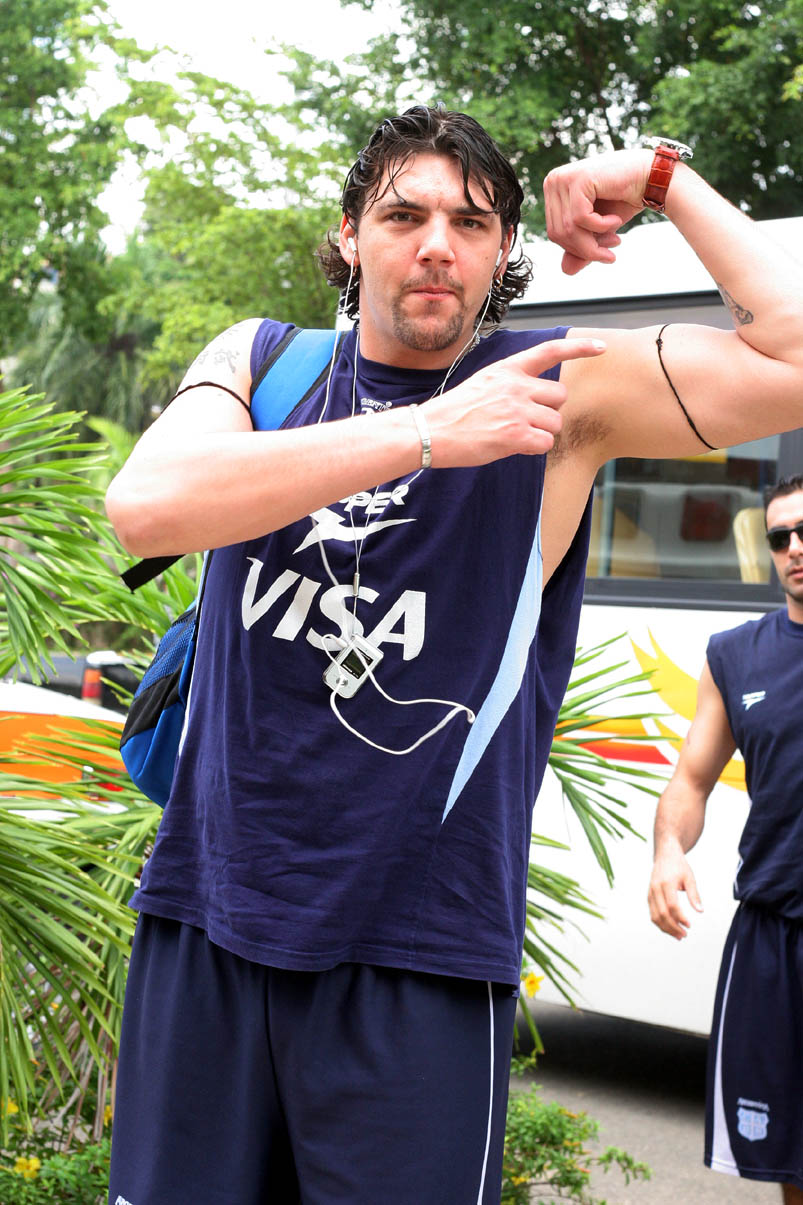 Román González