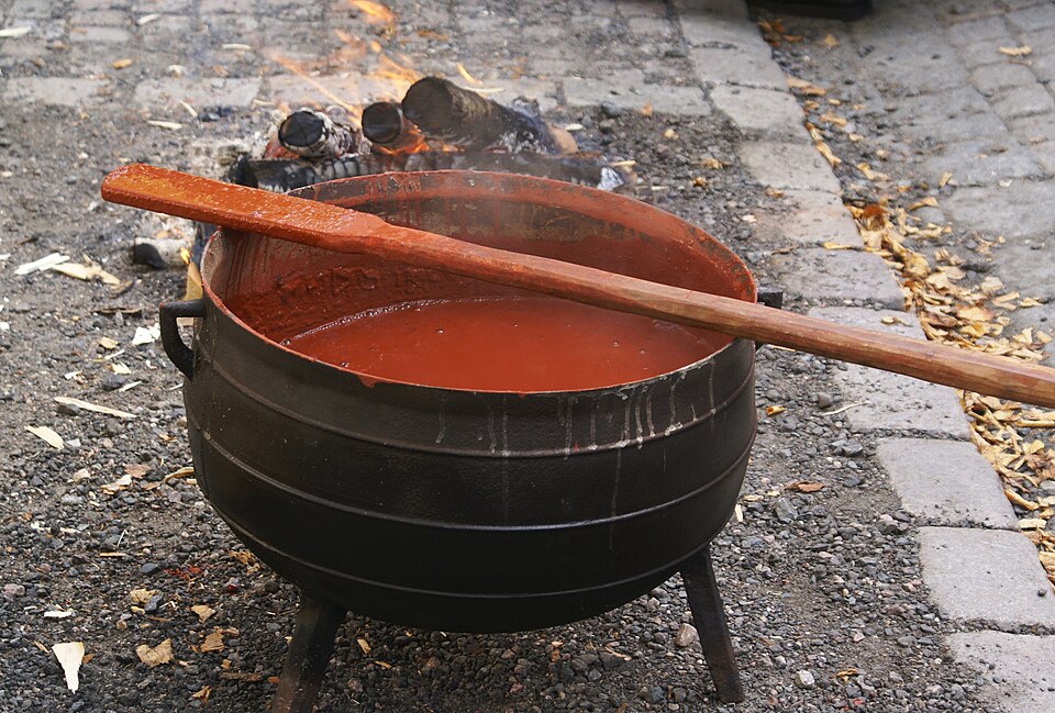 Falu red