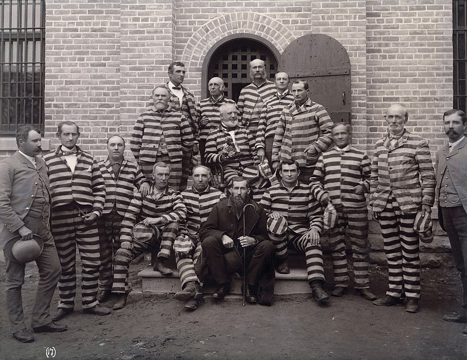 prison uniform