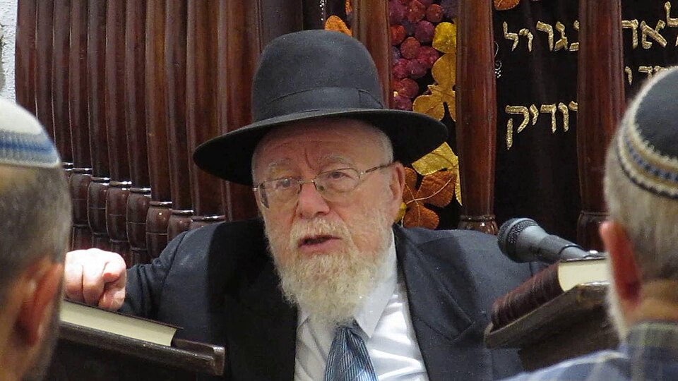 Dov Lior