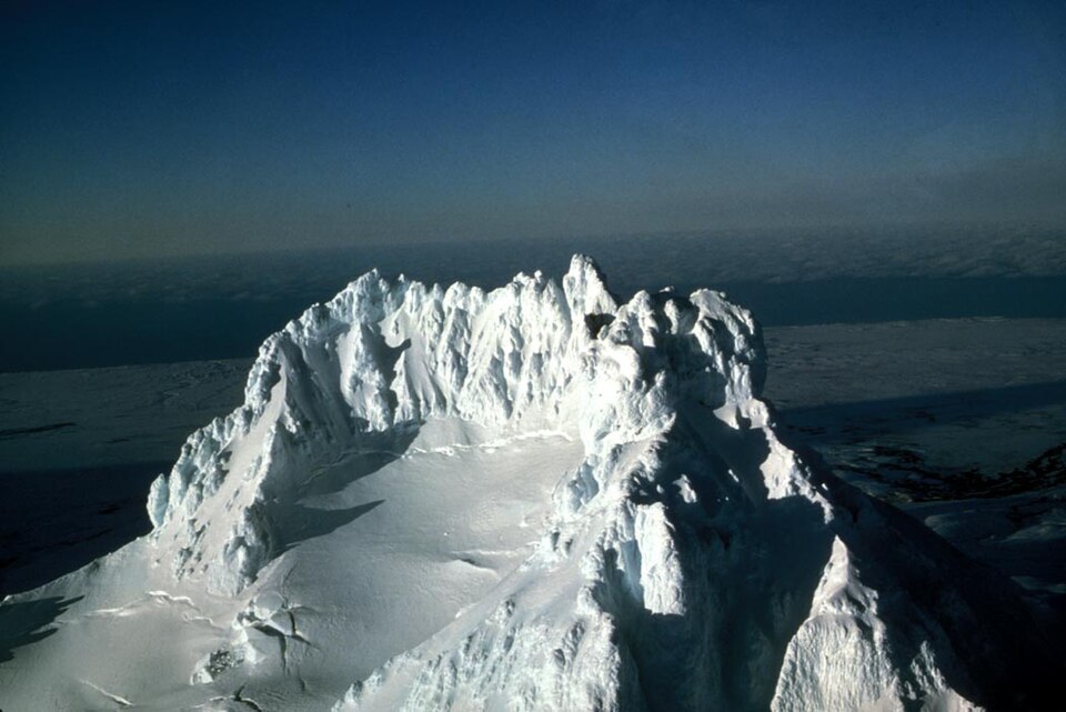 Isanotski Peaks