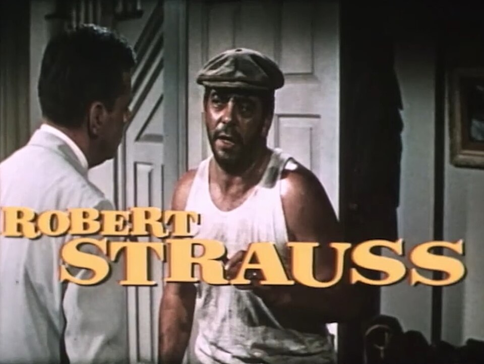 Robert Strauss