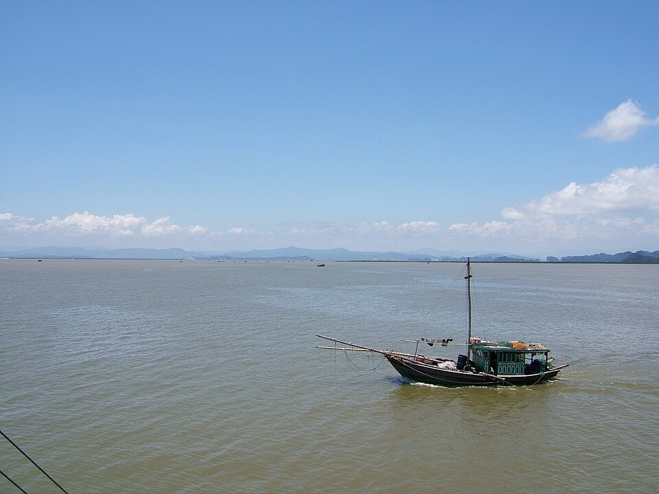 Bach Dang River