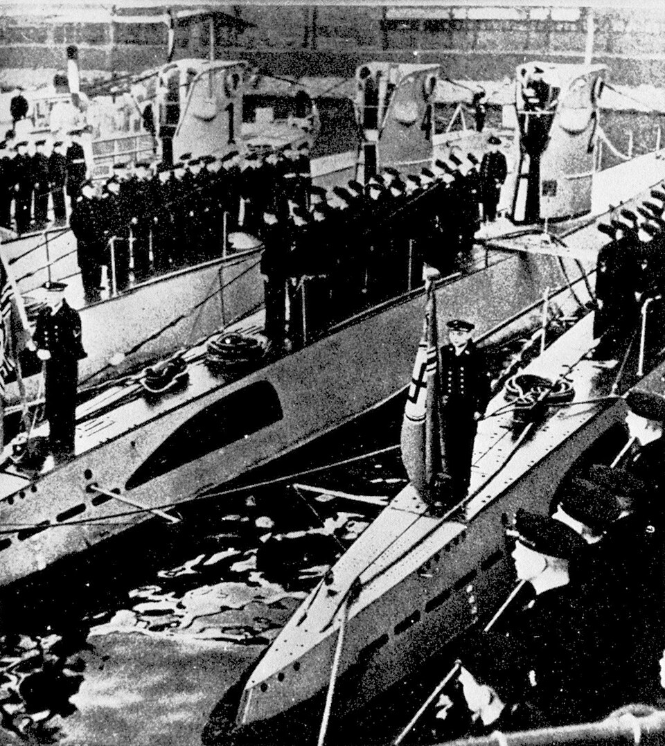 U-4