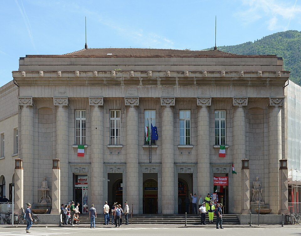 Bolzano/Bozen railway station