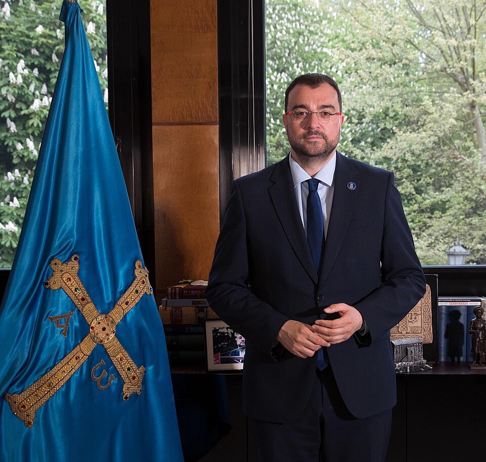 Adrián Barbón Rodríguez