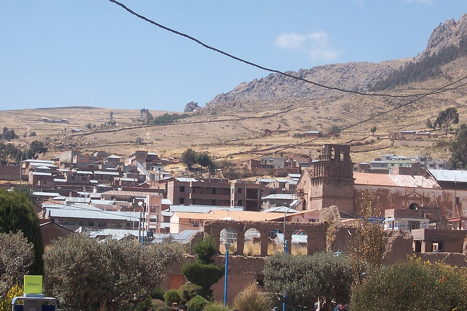 Huacullani District