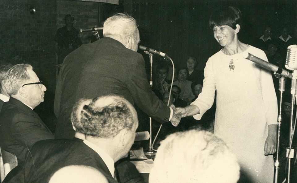 Dora Gad