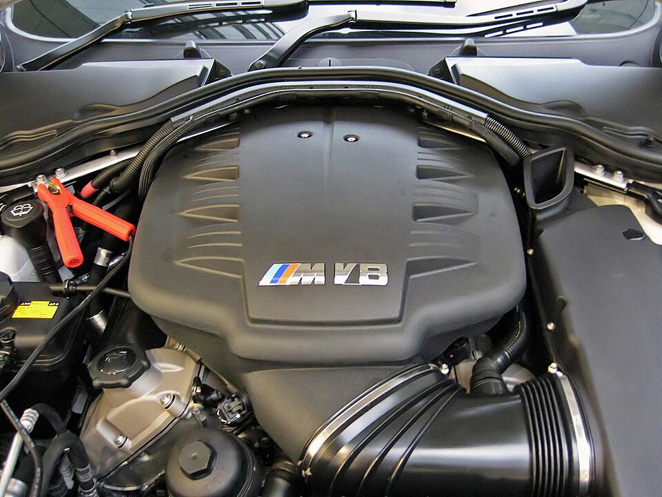 BMW S65