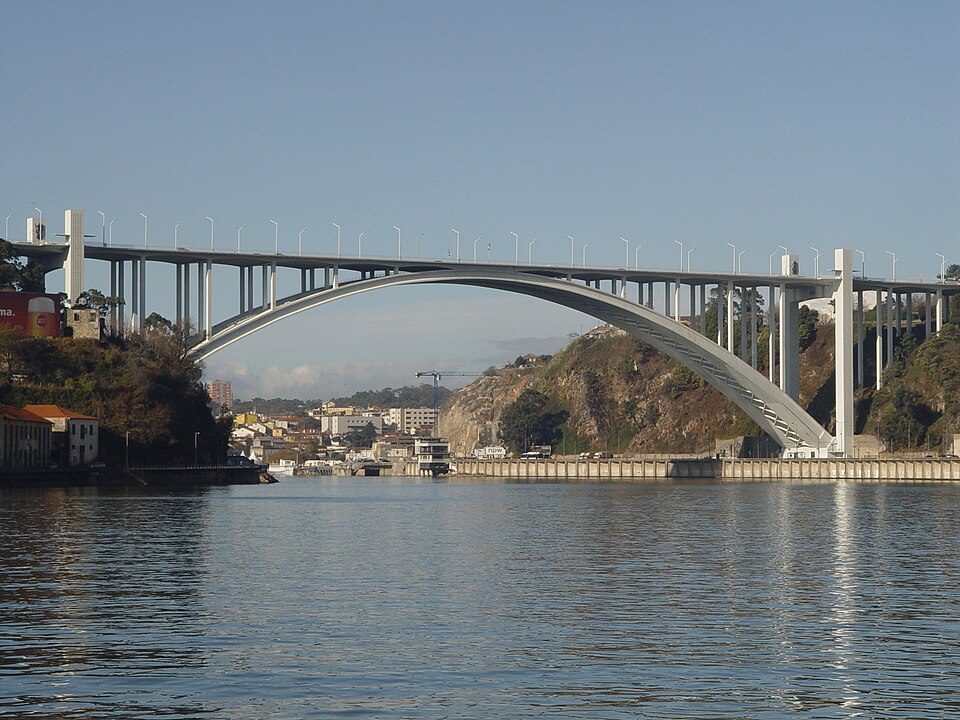 Arrábida Bridge