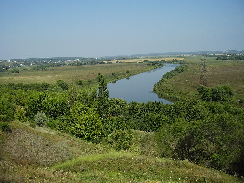 Semiluksky District