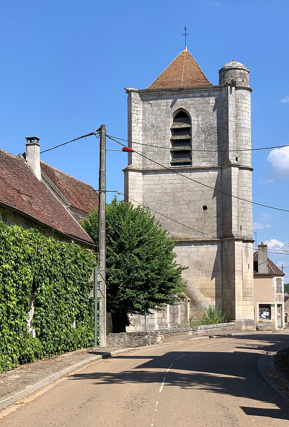 Lucy-sur-Yonne