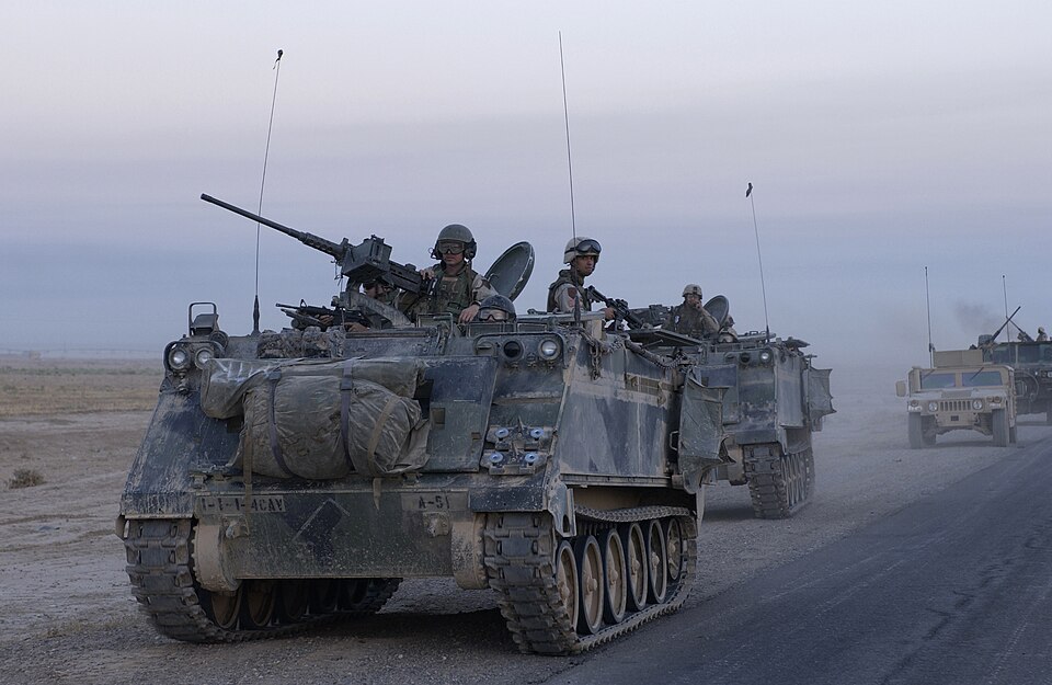 M113